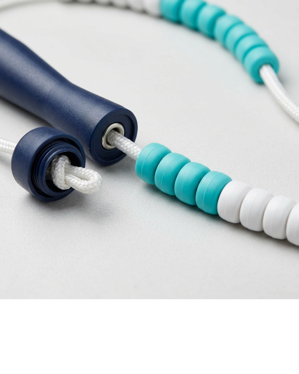 Faeno Segmented Beaded Freestyle Jump Rope 2.8 m Turquoise White - Detail view